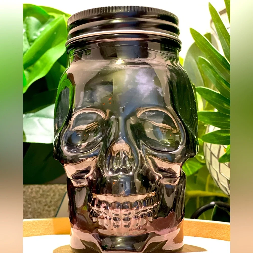 TARGET BULLSEYE BLACK SKULL GLASS JAR 1CT